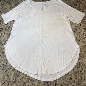 Torrid Classic White Short Sleeve Tee